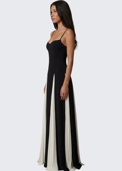 Carli | Sweetheart Neck Pleated Maxi Dress